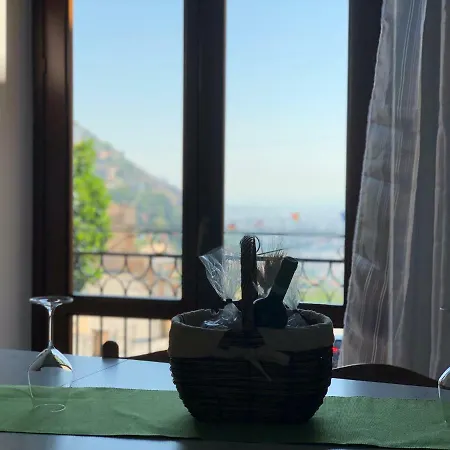 Arianna's Rent Apartment